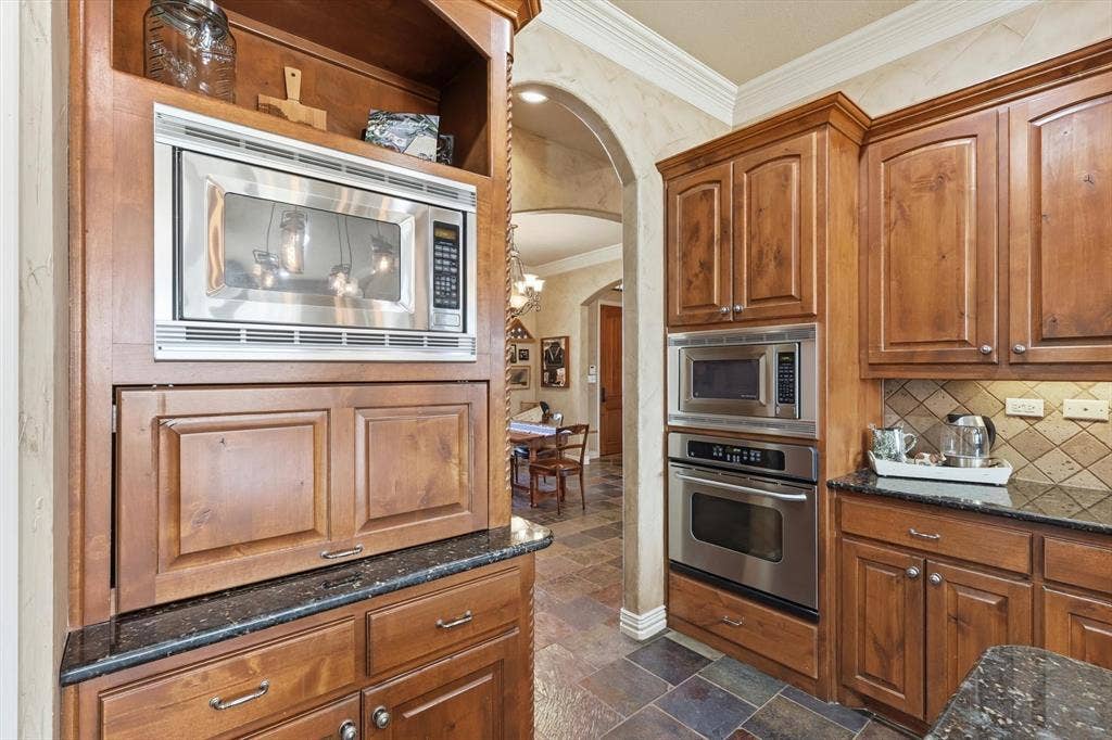 209 Lonesome Prairie Trail, Haslet, TX 76052