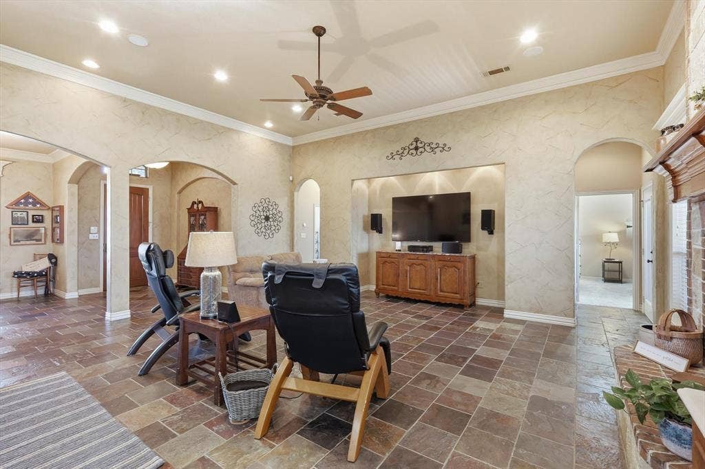 209 Lonesome Prairie Trail, Haslet, TX 76052