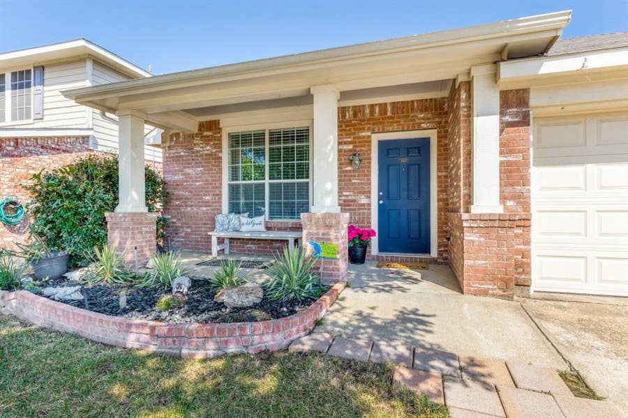 Property photo for 9217 Oldwest Trail, Fort Worth, TX