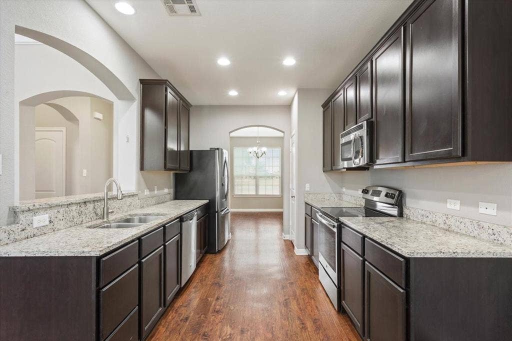 10713 Burnham Dr, Waco, TX 76708 10713 Burnham Dr, Waco, TX 76708
