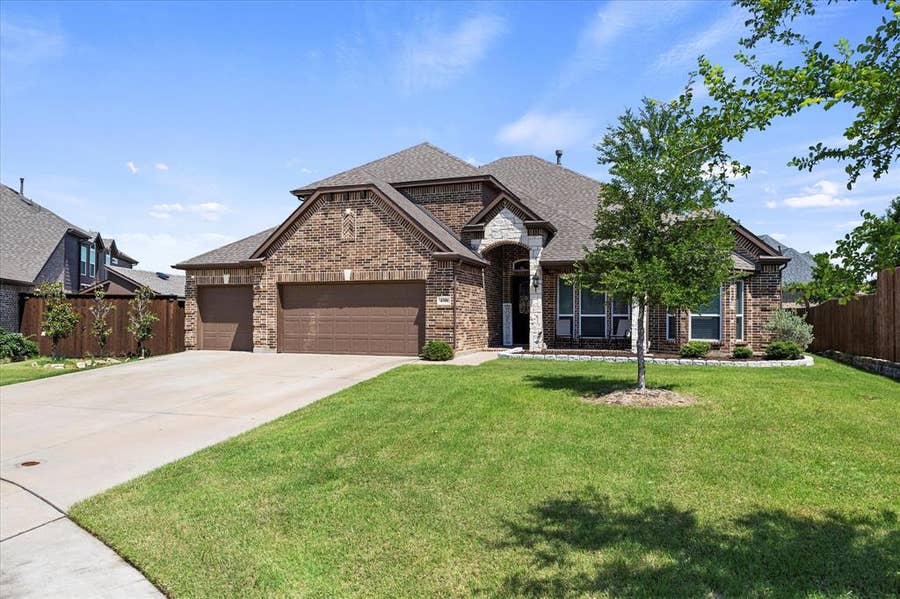Property photo for 4306 Gulls Landing Circle, Garland, TX