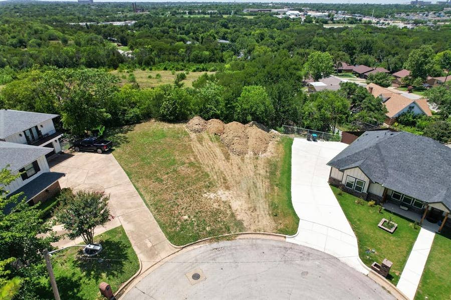 Property photo for 2300 Donnyville Court, Fort Worth, TX