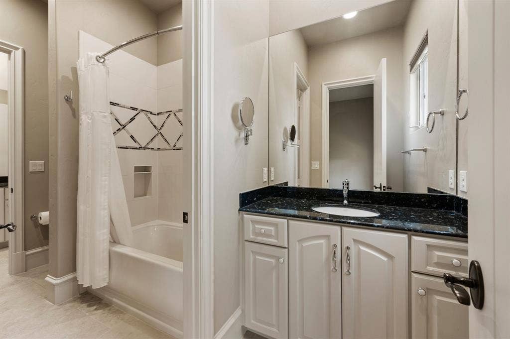 5581 Nancy Circle, Chandler, TX 75758 5581 Nancy Circle, Chandler, TX 75758