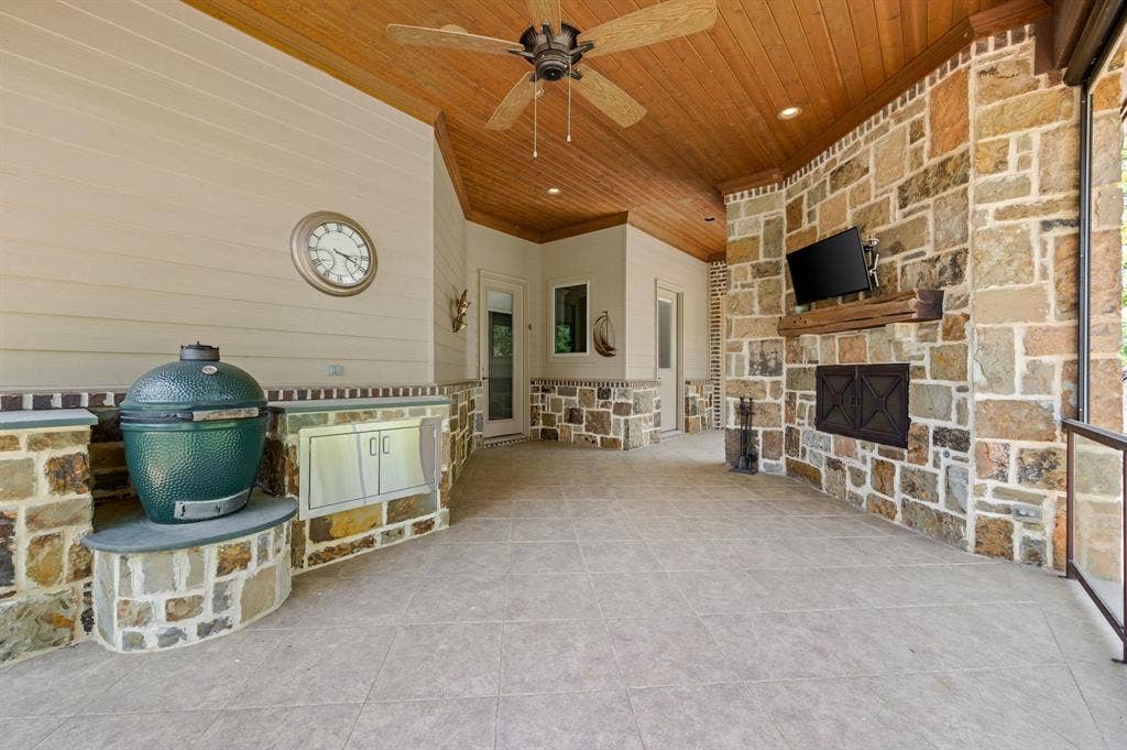 5581 Nancy Circle, Chandler, TX 75758 5581 Nancy Circle, Chandler, TX 75758
