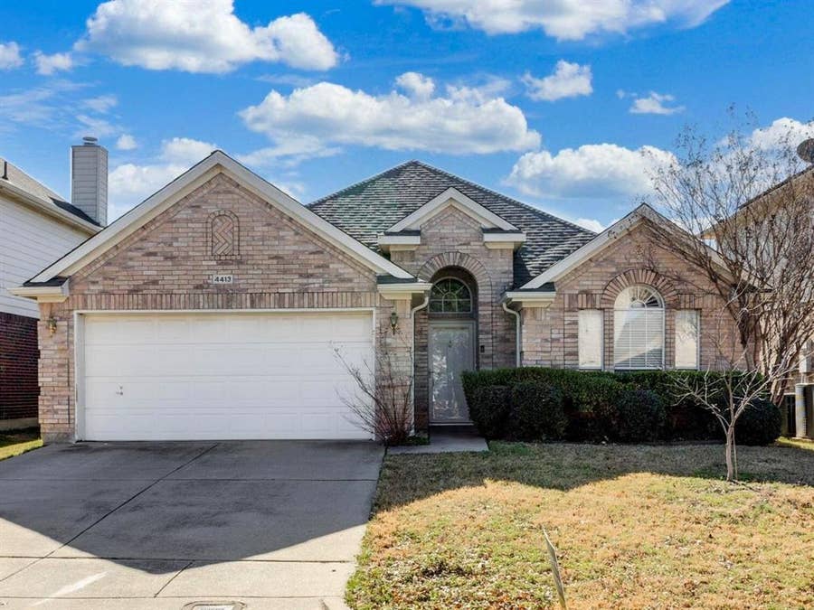Property photo for 4413 Lodestone Lane, Fort Worth, TX