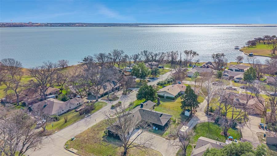 Property photo for 109 Pecan Drive, Rowlett, TX