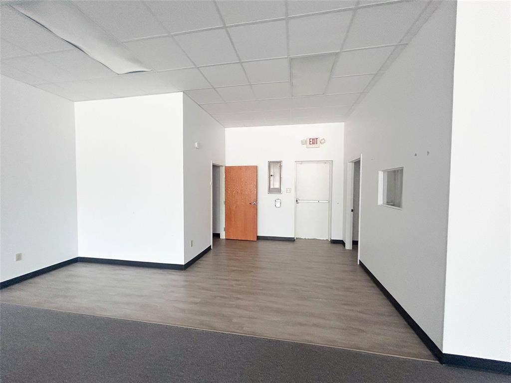 610 E Tyler Street, Athens, TX 75751 610 E Tyler Street, Athens, TX 75751