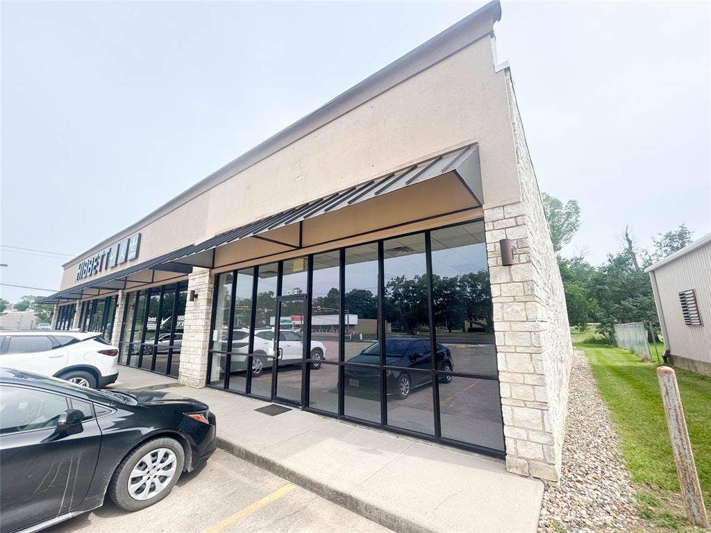 610 E Tyler Street, Athens, TX 75751 610 E Tyler Street, Athens, TX 75751