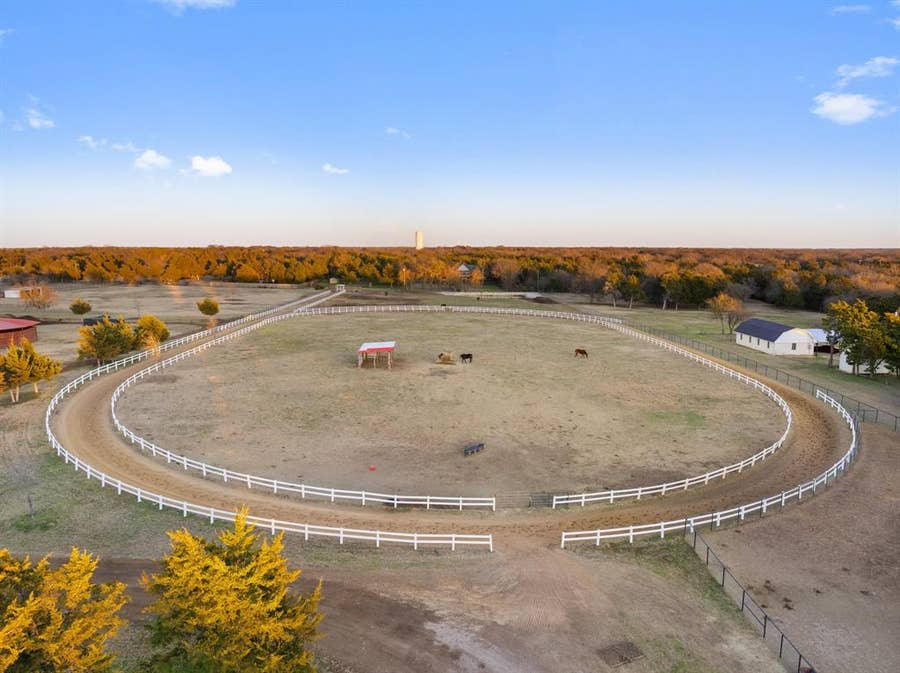 Property photo for 1715 S Joe Wilson Road, Ovilla, TX