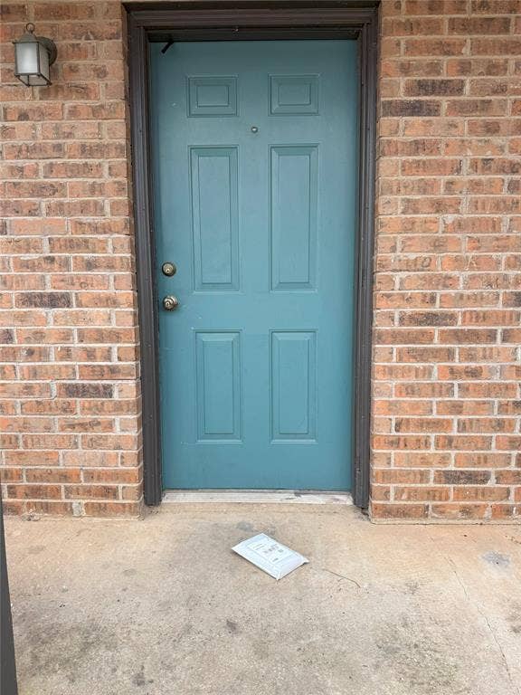 Property photo for 732 W Collins Street, Denton, TX