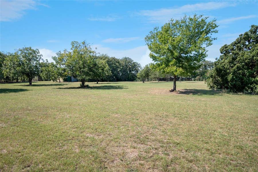 Property photo for 225 Timberline Lane, Southlake, TX