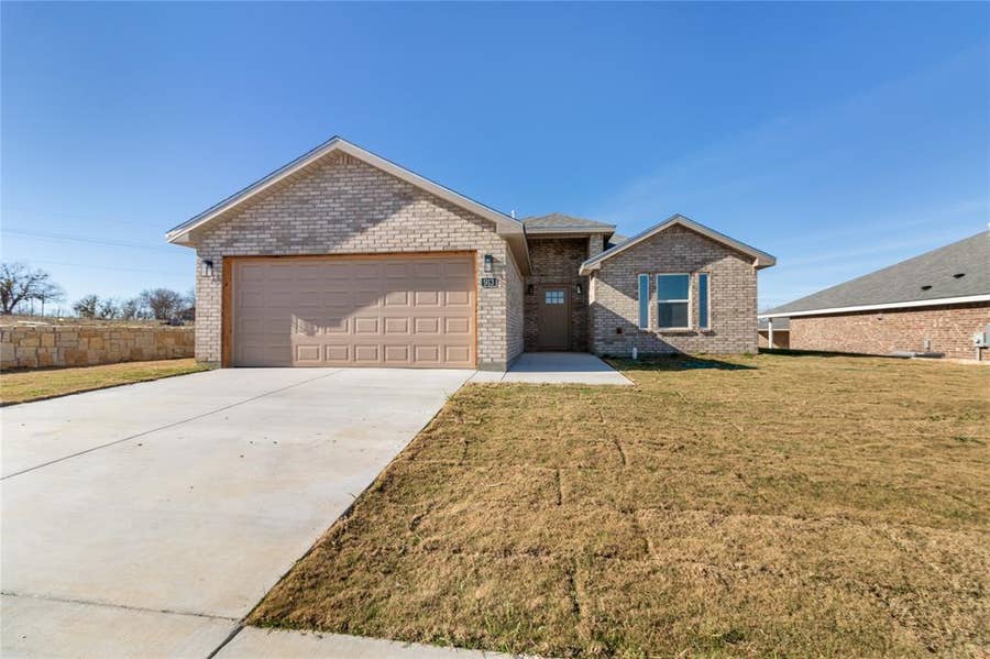 Property photo for 913 E 3RD Street, Coleman, TX