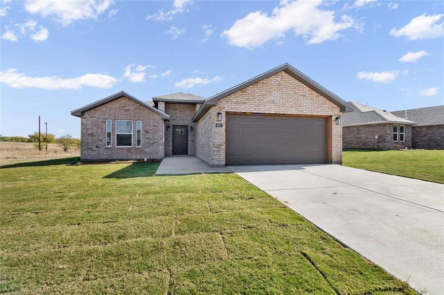 Property photo for 807 Bella Blvd Street, Coleman, TX