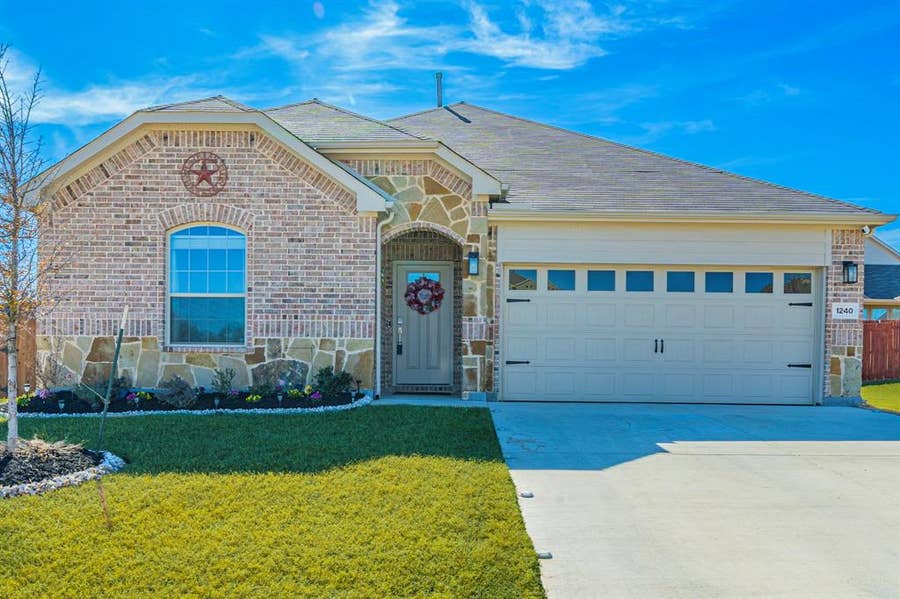 Property photo for 1240 Almond Road, Azle, TX