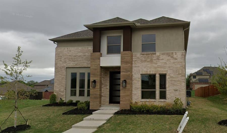 Property photo for 408 Newpark Boulevard, DeSoto, TX