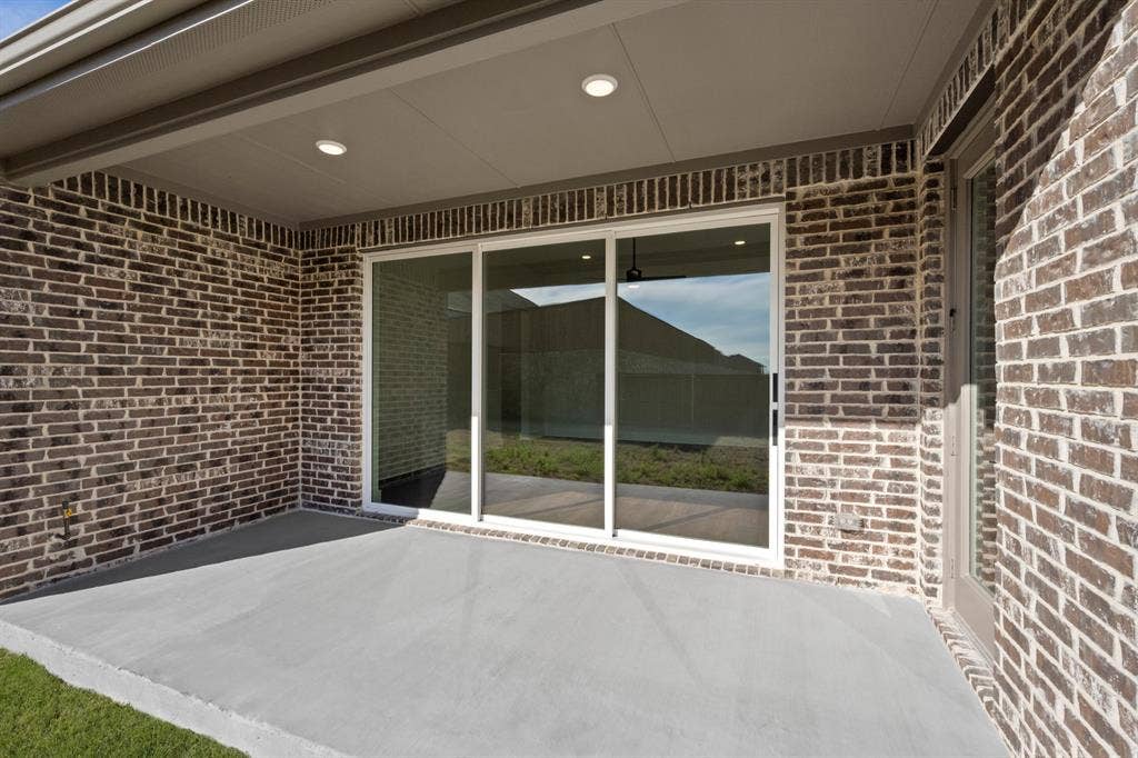5012 Hillside Green Trail, Midlothian, TX 76065 5012 Hillside Green- back-3
