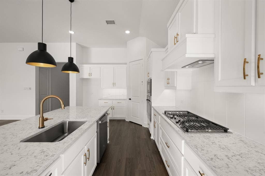 5012 Hillside Green Trail, Midlothian, TX 76065 5012 Hillside Green- Kitchen-4
