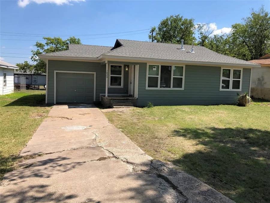 Property photo for 1705 Langford Street, Greenville, TX