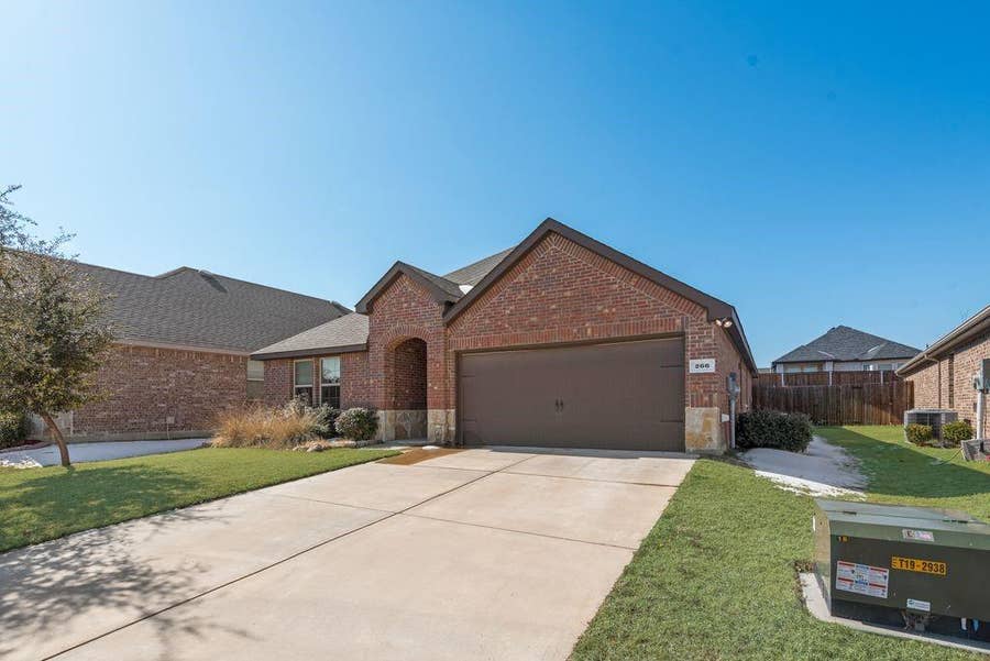 Property photo for 266 Canyon Crest Way, Royse City, TX