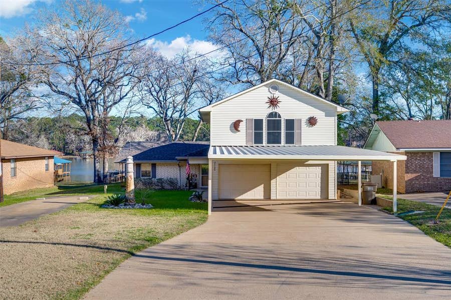 Property photo for 23126 J E B Circle, Frankston, TX