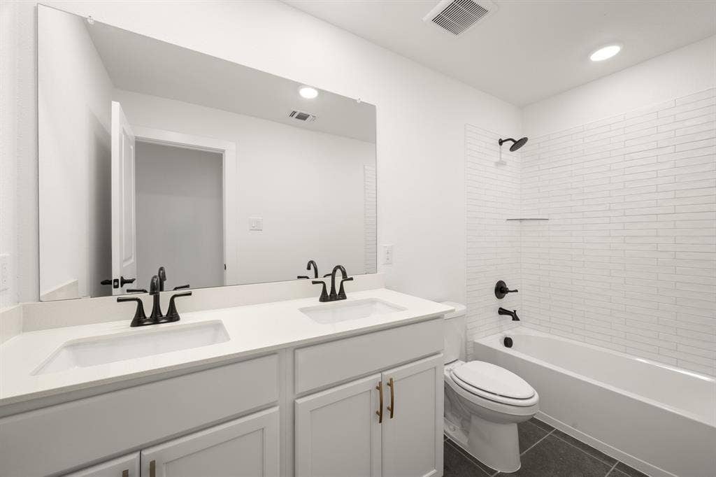 7409 Autumn Hill- Bathroom]-1