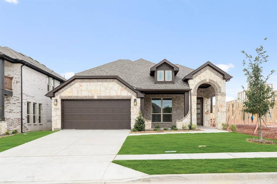 Property photo for 1263 Emily Drive, Trenton, TX