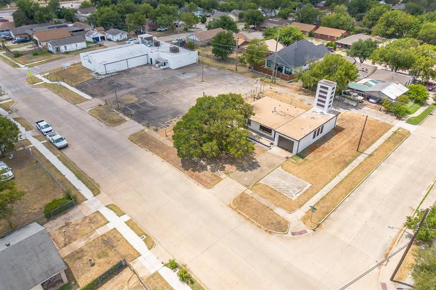 Property photo for 2909 Schwartz Avenue, Fort Worth, TX