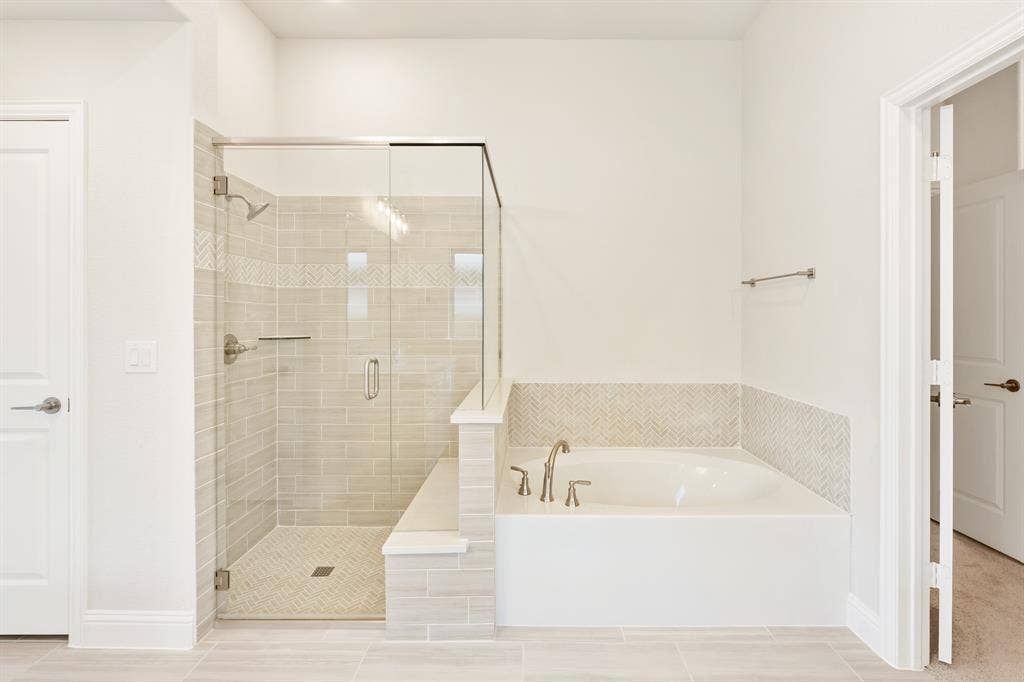 1617 Community Drive, Cedar Hill, TX 75116 1617 Community Drive, Cedar Hill, TX 75116