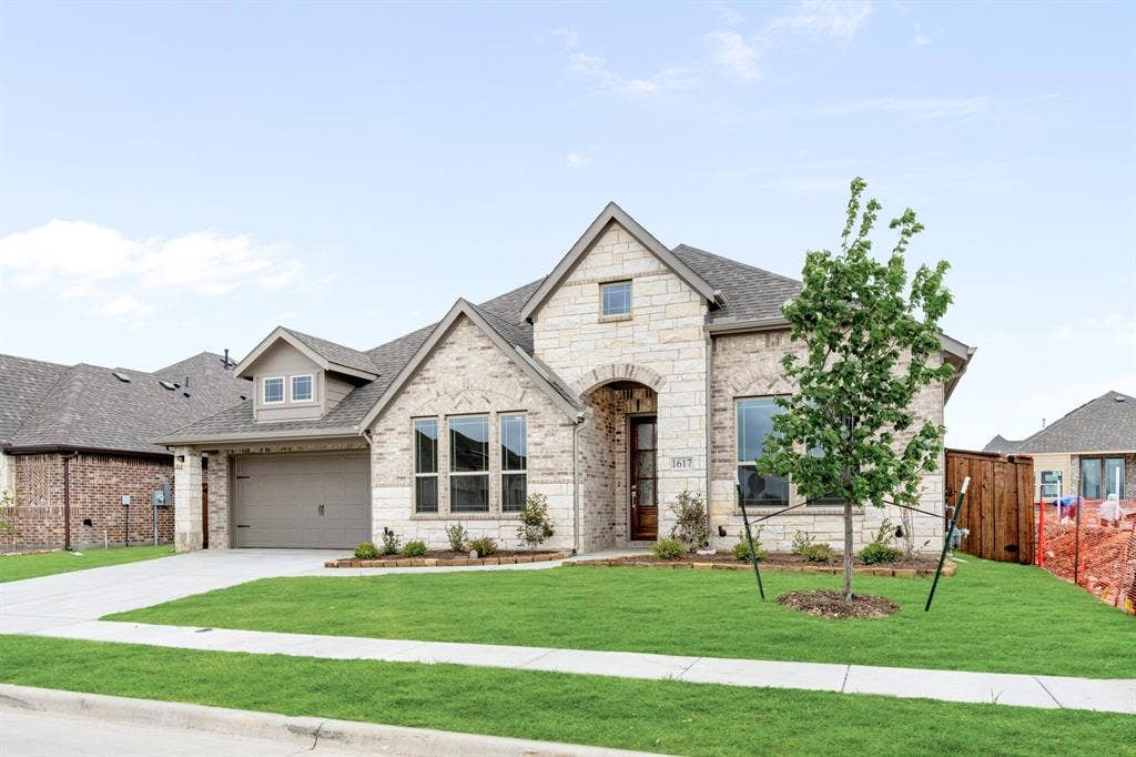 1617 Community Drive, Cedar Hill, TX 75116 1617 Community Drive, Cedar Hill, TX 75116