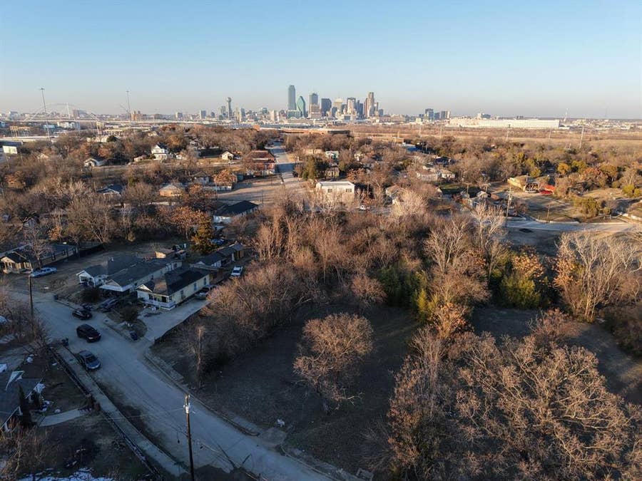 Property photo for 1145 Betterton Circle, Dallas, TX