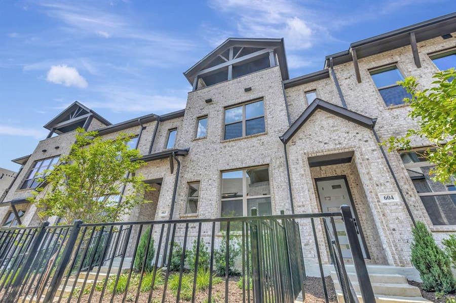 Property photo for 4835 Fuller Court, #603, Irving, TX