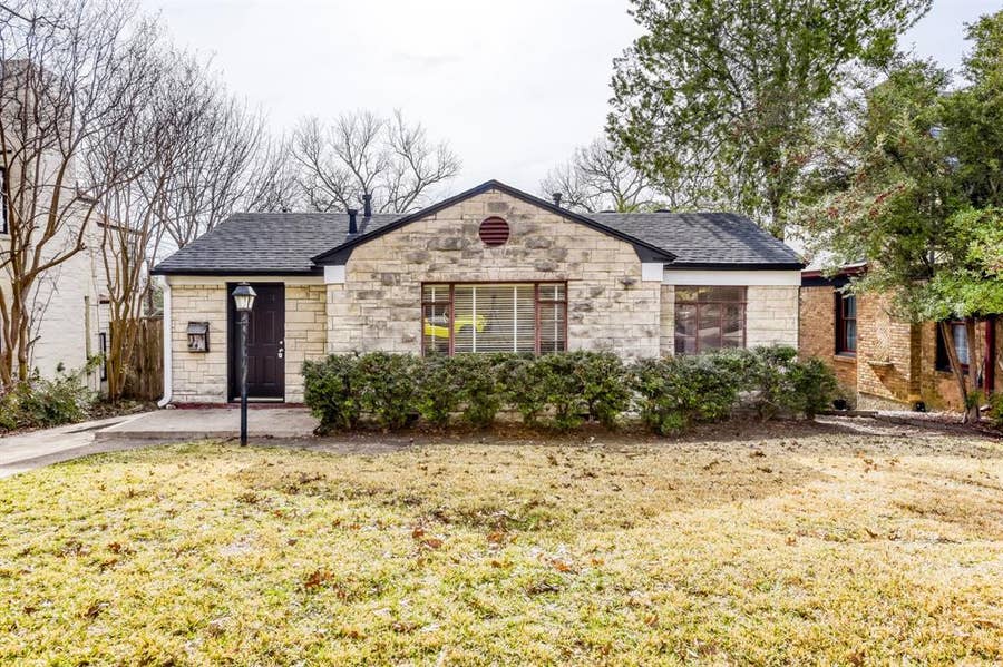 Property photo for 6918 Vivian Avenue, Dallas, TX