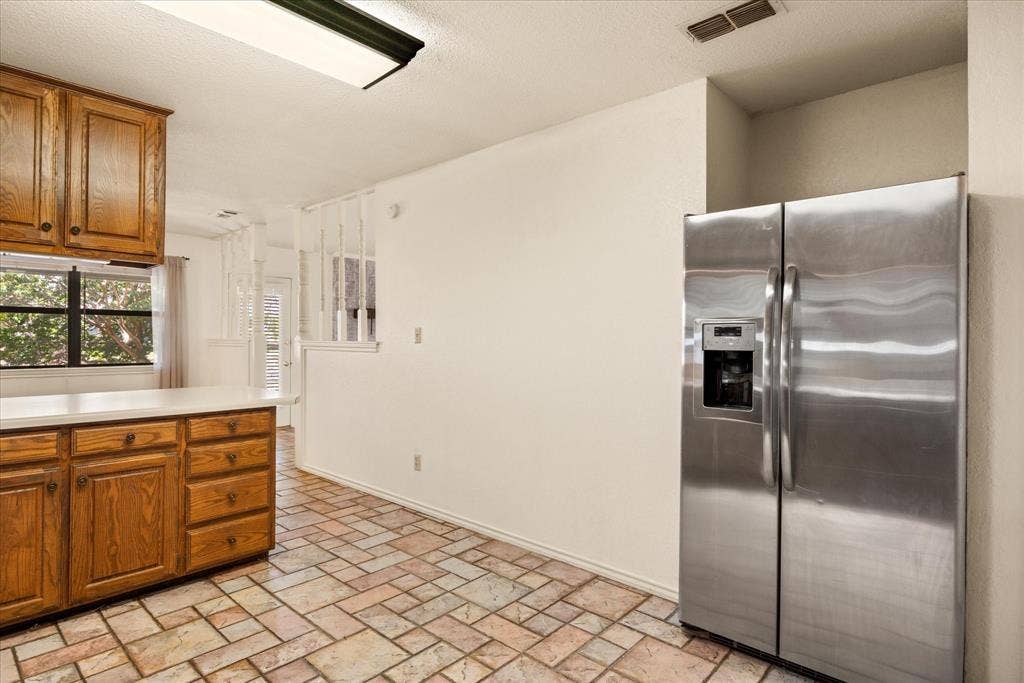 706 Tahiti Drive, Granbury, TX 76048 706 Tahiti Drive, Granbury, TX 76048
