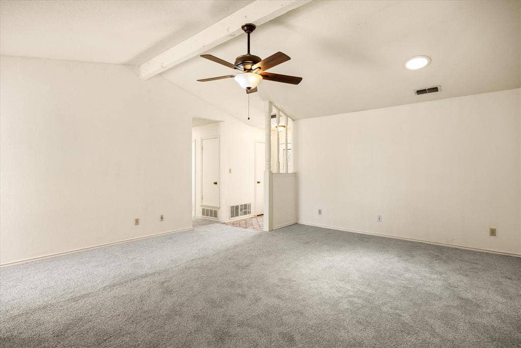 706 Tahiti Drive, Granbury, TX 76048 706 Tahiti Drive, Granbury, TX 76048