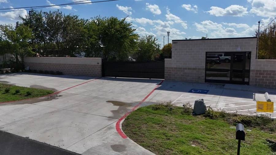 Property photo for 2425 Edinburgh Street, Mesquite, TX