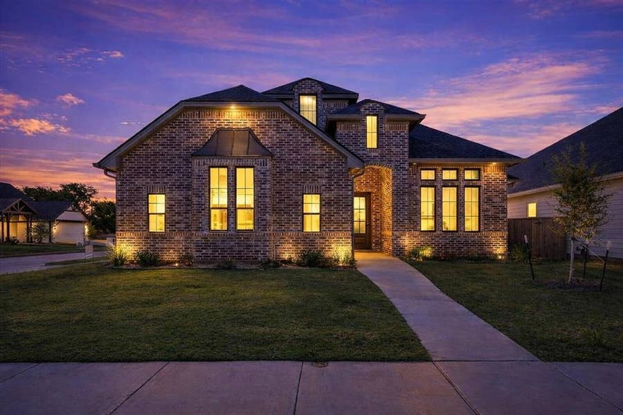 Property photo for 12022 Kenai Circle, Woodway, TX