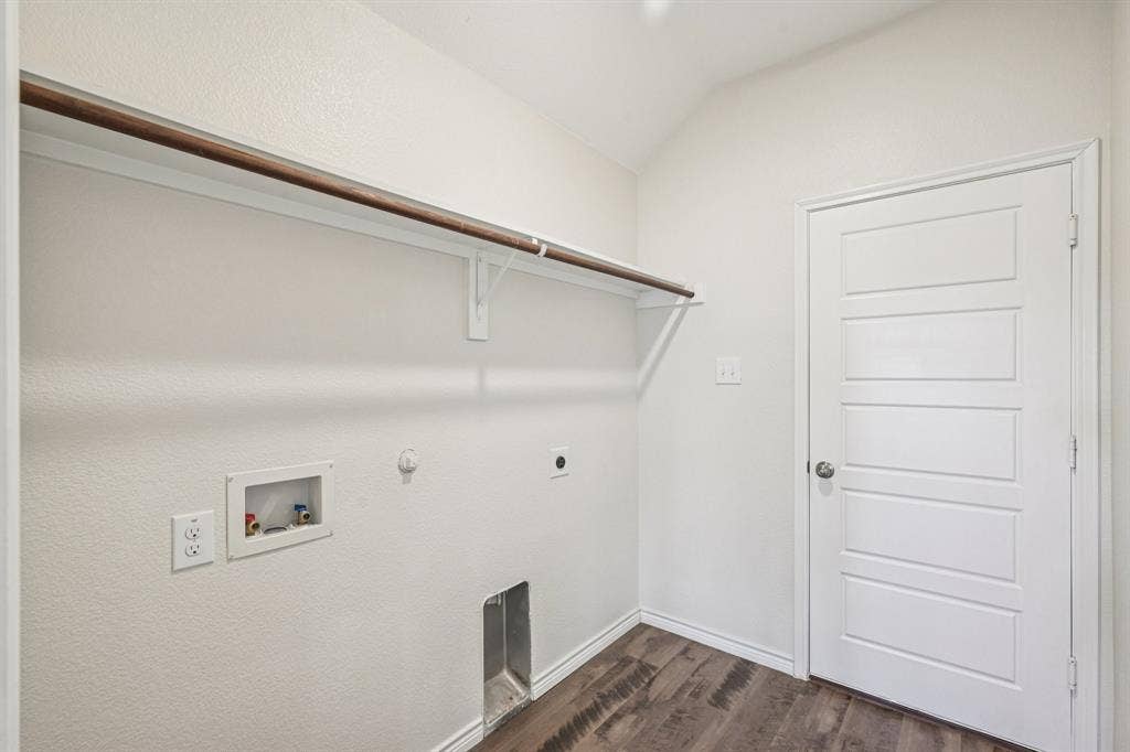 609 Bassett Hall Road, Fate, TX 75189 609 Bassett Hall Road, Fate, TX 75189