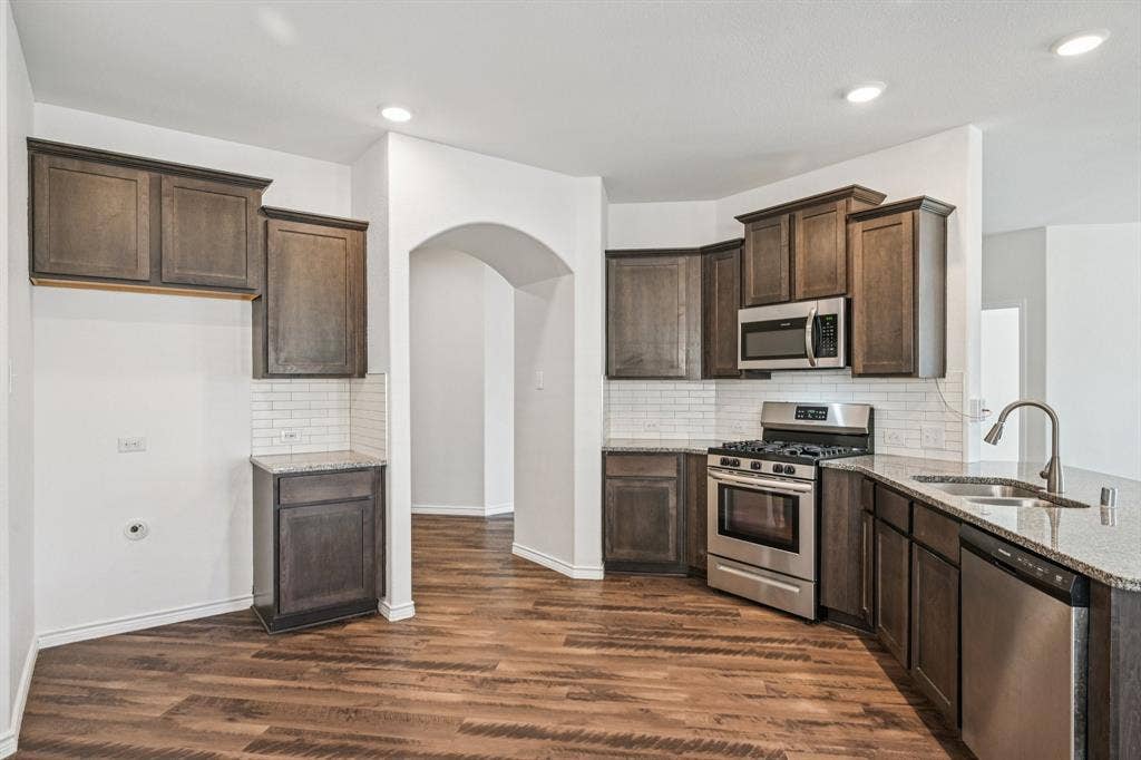 609 Bassett Hall Road, Fate, TX 75189 609 Bassett Hall Road, Fate, TX 75189