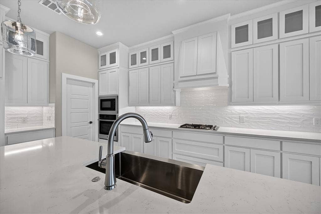 462 Creekside, Haslet, TX 76052