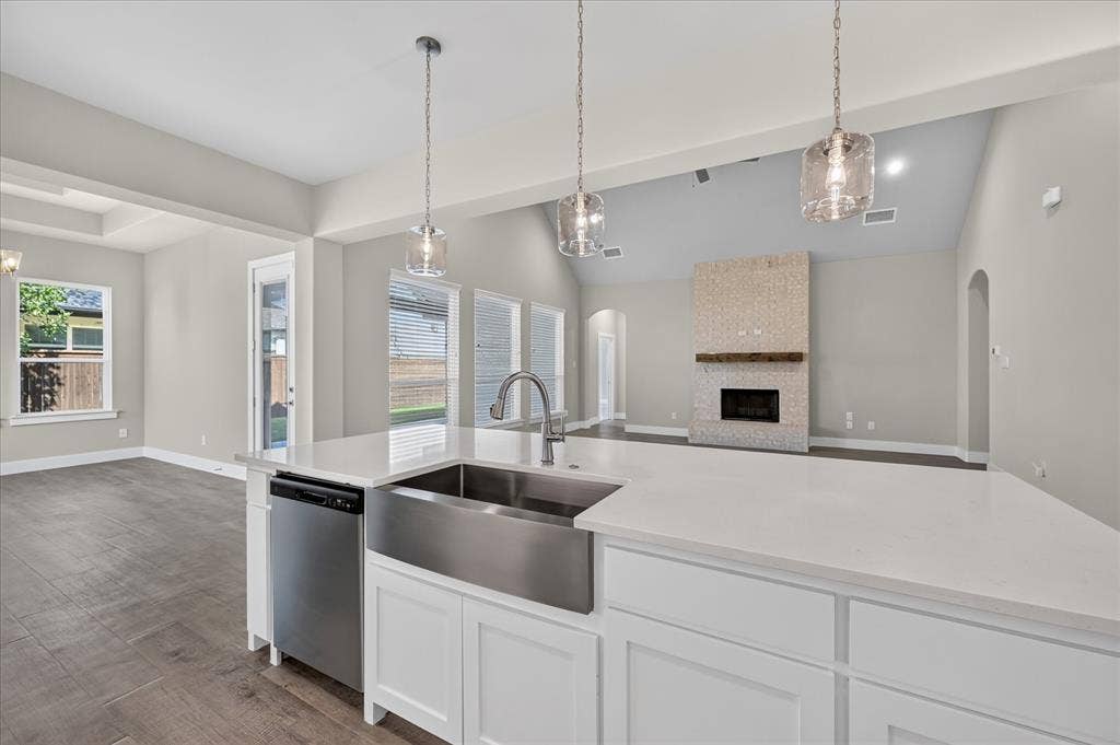 462 Creekside, Haslet, TX 76052