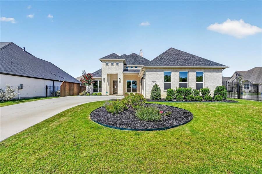 Property photo for 462 Creekside, Haslet, TX