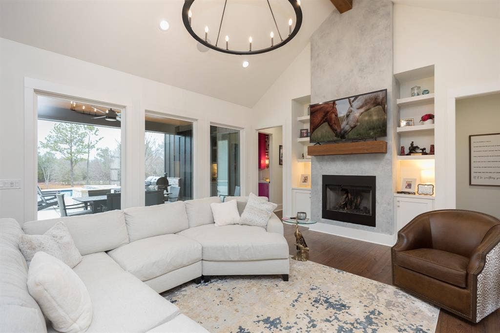 15887 County Road 436, Lindale, TX 75771 15887 County Road 436, Lindale, TX 75771