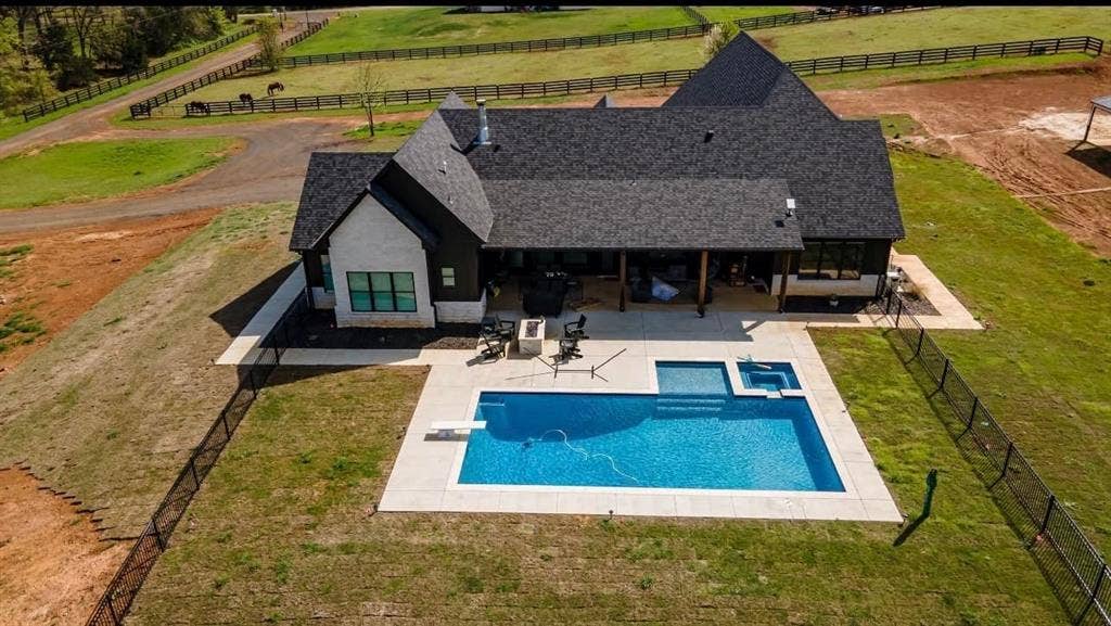 15887 County Road 436, Lindale, TX 75771 15887 County Road 436, Lindale, TX 75771