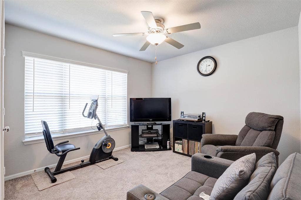 8948 Bronze Meadow Drive, Fort Worth, TX 76131
