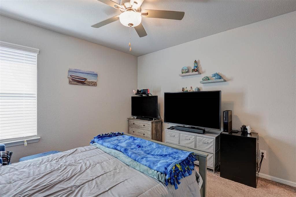 8948 Bronze Meadow Drive, Fort Worth, TX 76131