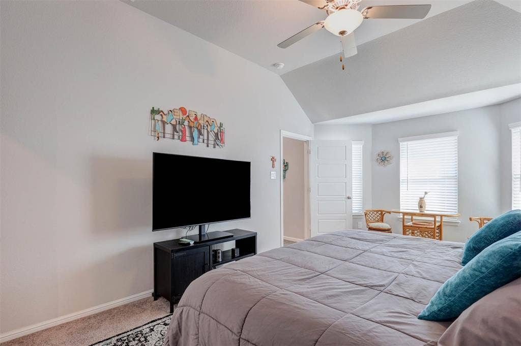 8948 Bronze Meadow Drive, Fort Worth, TX 76131