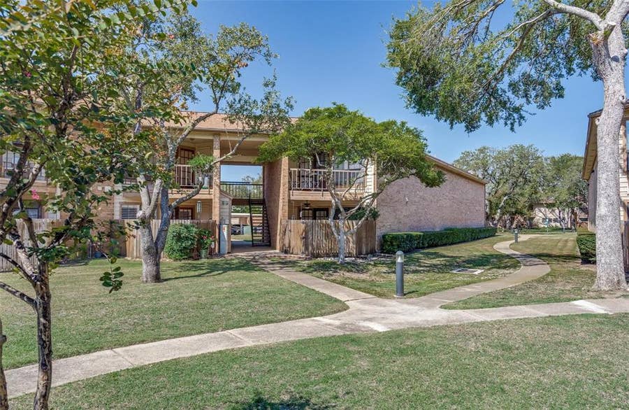 Property photo for 16301 Ledgemont Lane, #262, Addison, TX
