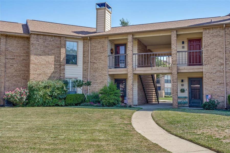 Property photo for 16301 Ledgemont Lane, #262, Addison, TX