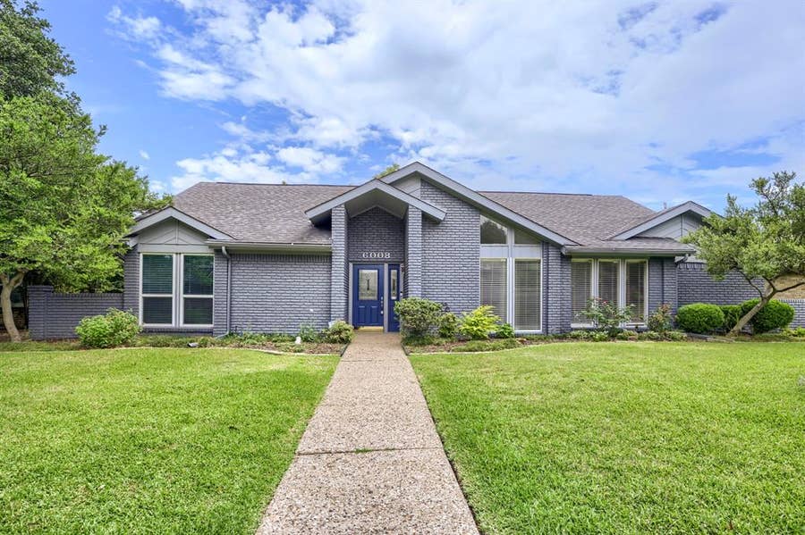 Property photo for 6008 Spring Flower Trail, Dallas, TX