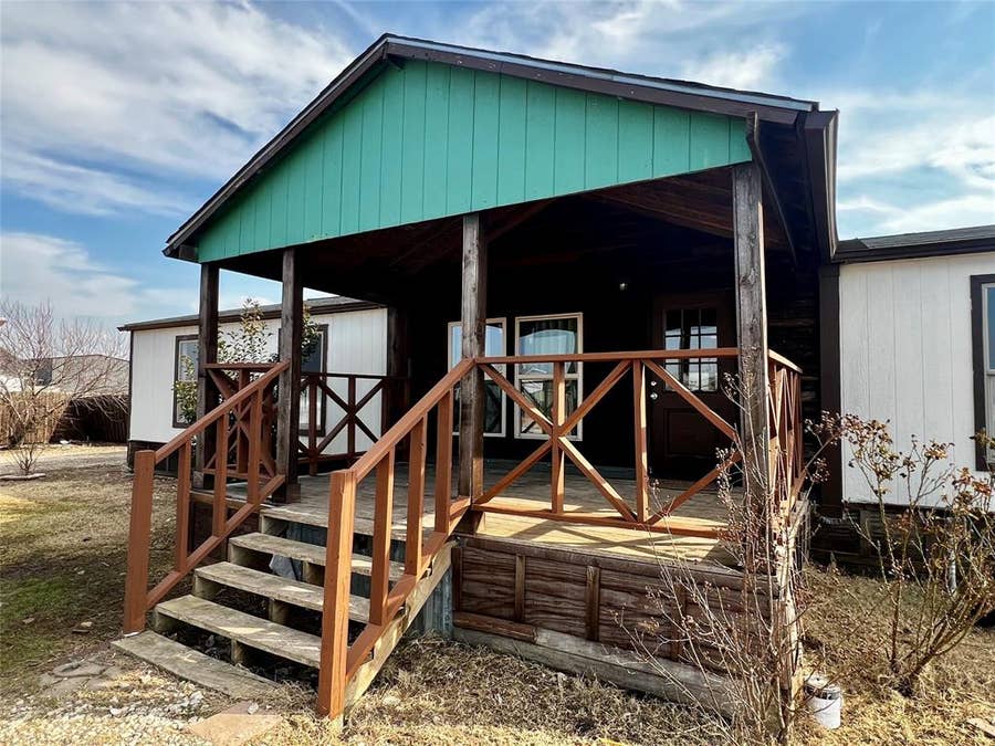 Property photo for 312 Choice Drive, Palmer, TX